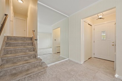 Enjoy the best of the LONG BEACH LIFESTYLE in this SPACIOUS - photo 4
