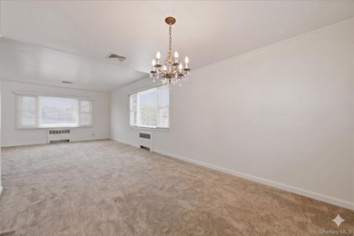 Enjoy the best of the LONG BEACH LIFESTYLE in this SPACIOUS - photo 7