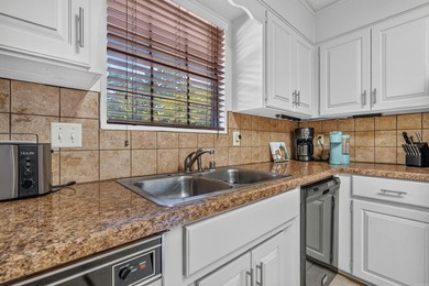 Immaculate 2-bedroom, 2-bath condo with stunning Lake Hamilton - photo 17