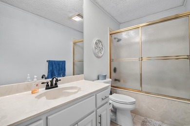 Immaculate 2-bedroom, 2-bath condo with stunning Lake Hamilton - photo 21