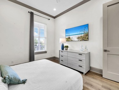 Experience the perfect blend of luxury, location, and lifestyle - photo 21