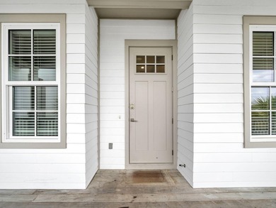 Experience the perfect blend of luxury, location, and lifestyle - photo 24