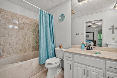 Immaculate 2-bedroom, 2-bath condo with stunning Lake Hamilton - photo 25