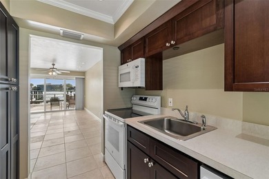 Exceptional opportunity to own an 8-unit fully renovated - photo 37