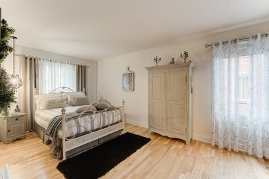 Ce triplex impeccable, entretenu avec le plus grand soin au fil - photo 11