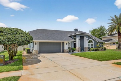 Beautiful and spacious POOL home with newer roof. This - photo 2