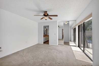 Spacious and well kept town home featuring a newer (2022) AC - photo 15