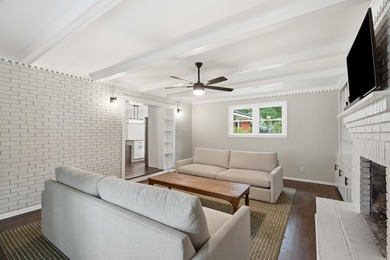 Fully Renovated Wando Woods Gem | Turnkey Living Minutes from - photo 16