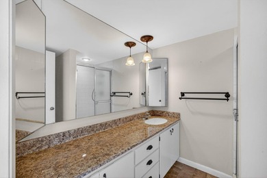 Spacious and well kept town home featuring a newer (2022) AC - photo 19