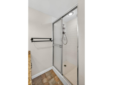 Spacious and well kept town home featuring a newer (2022) AC - photo 20
