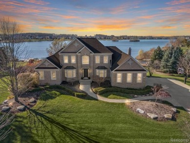 Island Lake - Oakland County Home For Sale in Novi Michigan