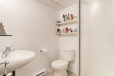 Ce triplex impeccable, entretenu avec le plus grand soin au fil - photo 24