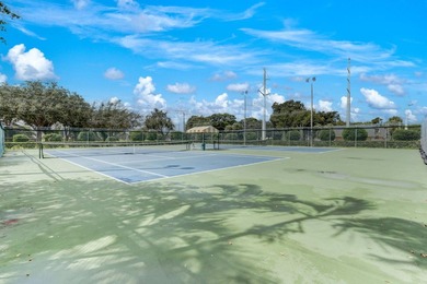 Spacious and well kept town home featuring a newer (2022) AC - photo 29