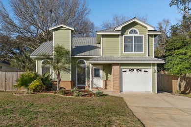 Located on one of Shalimar's established and desirable coastal - photo 1