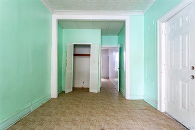 Four Unit rowhouse in the heart of Sunset Park with nicely - photo 3