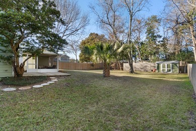 Located on one of Shalimar's established and desirable coastal - photo 6