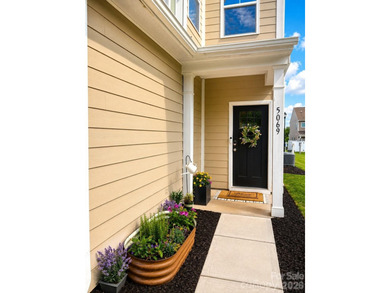 Stunning End-Unit Townhome in Walnut Creek with Main-Level - photo 6