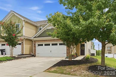 Stunning End-Unit Townhome in Walnut Creek with Main-Level - photo 8