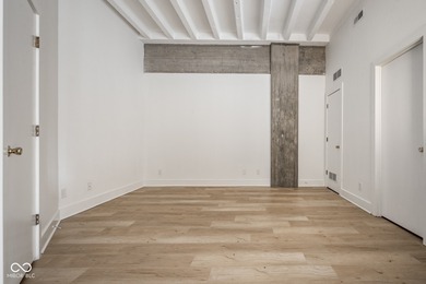 Experience urban living at its finest in this stylish 2-bedroom