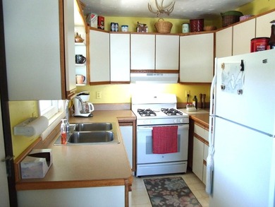 This Well Maintained Chalet Has Some Beautiful Panoramic Views - photo 25