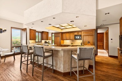 Situated inside the prestigious Reserve Club, this estate sits - photo 31