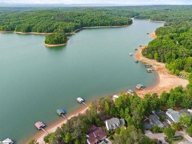 A covered deeded boat slip within walking distance. An 18 hole - photo 9