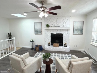Welcome to this beautiful lake-view home in the desirable Norris - photo 8