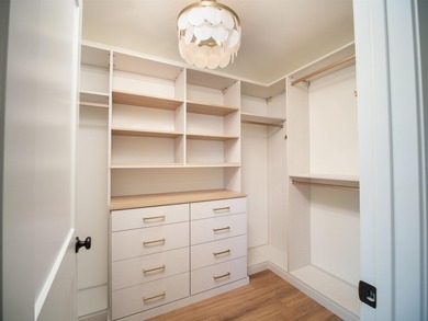 Welcome to 50 Eono Place where refined design meets the - photo 21