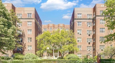 Welcome to this stunning 2-Bedroom, 1-Bath apartment in an - photo 2