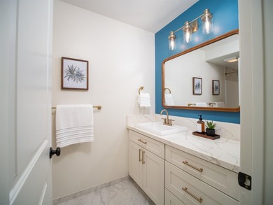 Welcome to 50 Eono Place where refined design meets the - photo 35