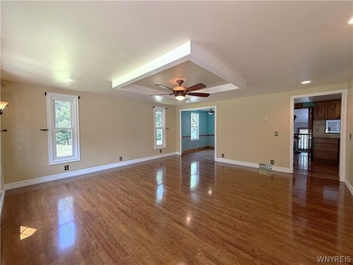 Welcome home to this charming Cape Cod nestled at the very end - photo 4