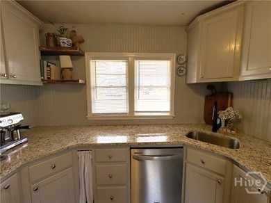 Updated Mid-Century Modern on the Westside. This 3 bed/2bath