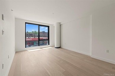 This thoughtfully designed 2-bedroom, 2-bath residence offers - photo 14