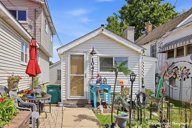 2 homes for the price of one. This listing is for 102 and 104 - photo 17