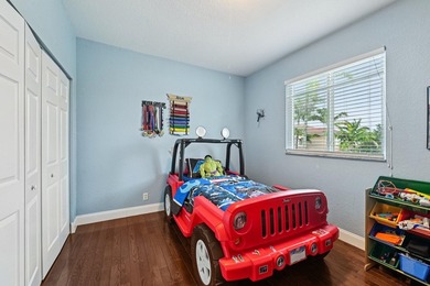 Welcome to this beautifully maintained 5 bedroom, 3 and a half - photo 23