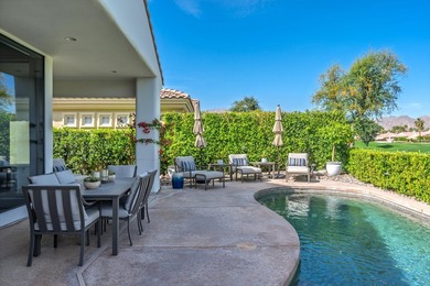 Now offered at a new price, this beautifully furnished golf - photo 27