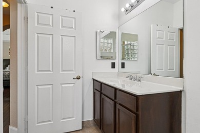 Welcome to this beautifully maintained 5 bedroom, 3 and a half - photo 35