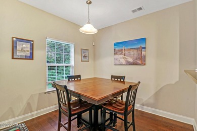 Upgraded 2 Bedroom Townhome with Attached Garage in Azalea - photo 5