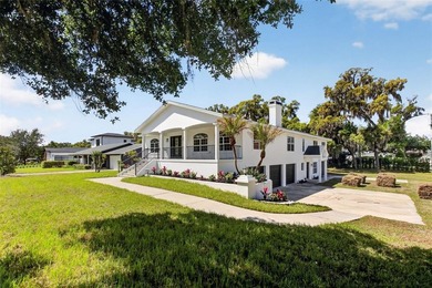 Set on a prominent corner lot in one of Windermere's most - photo 5