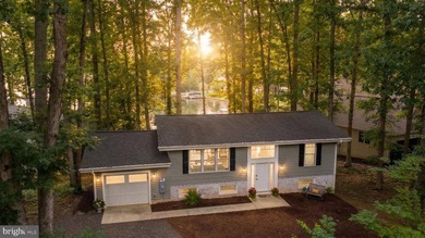Experience Lake of the Woods main lake waterfront living with - photo 5