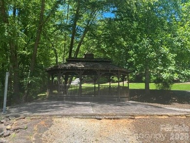 Welcome to this beautiful lot in the North Park Village section - photo 10