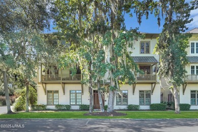 Charming 3-bedroom, 3-bath condo in the heart of Habersham - photo 2