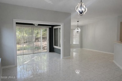 Light-filled one-level end unit in Sun City, tucked away on a - photo 8