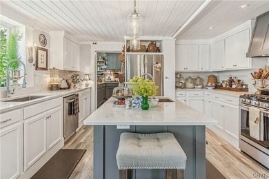 Must Be Seen to Be Believed! Some properties simply can't be - photo 7