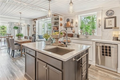 Must Be Seen to Be Believed! Some properties simply can't be - photo 10