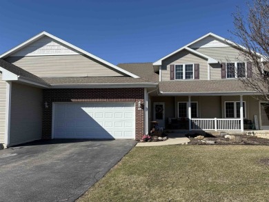 Lake Townhome/Townhouse For Sale in Whitewater, Wisconsin