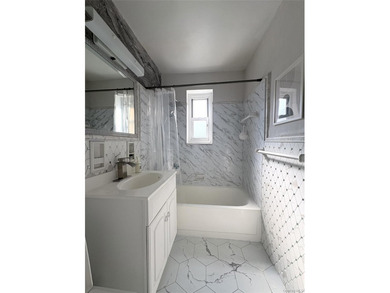 Sun-filled, spacious 1-bedroom co-op on the level above the - photo 5