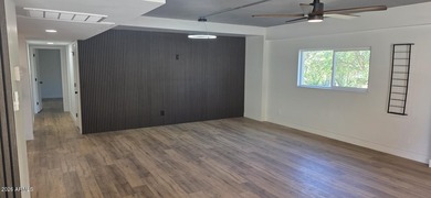 URBAN LIVING FULLY REMODELED. Ready for quick move-in! This - photo 11