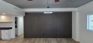 URBAN LIVING FULLY REMODELED. Ready for quick move-in! This - photo 12