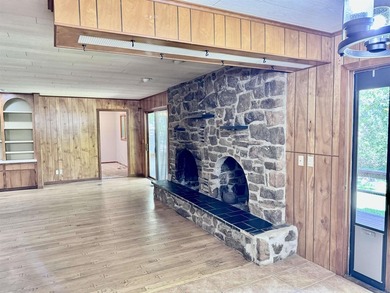 Wonderful 4BR/2BA home in a great neighborhood with a partial - photo 19